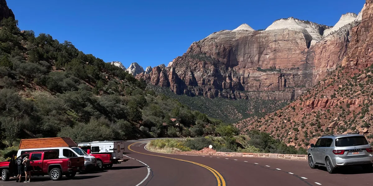 Los acantilados de arenisca roja del Parque Nacional Zion, en Utah