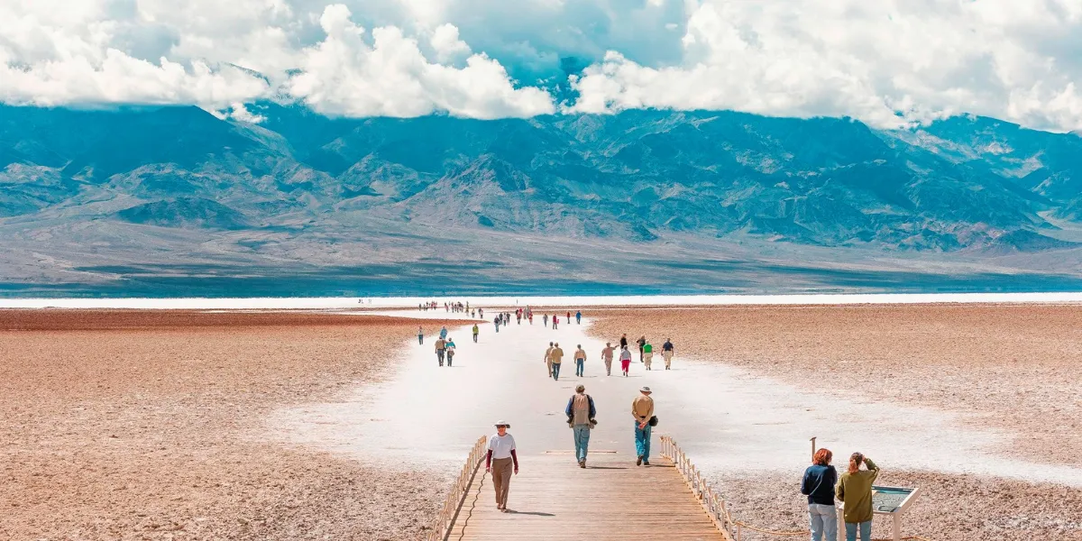 Badwater Basin, el punto más bajo de América del Norte, en Death Valley