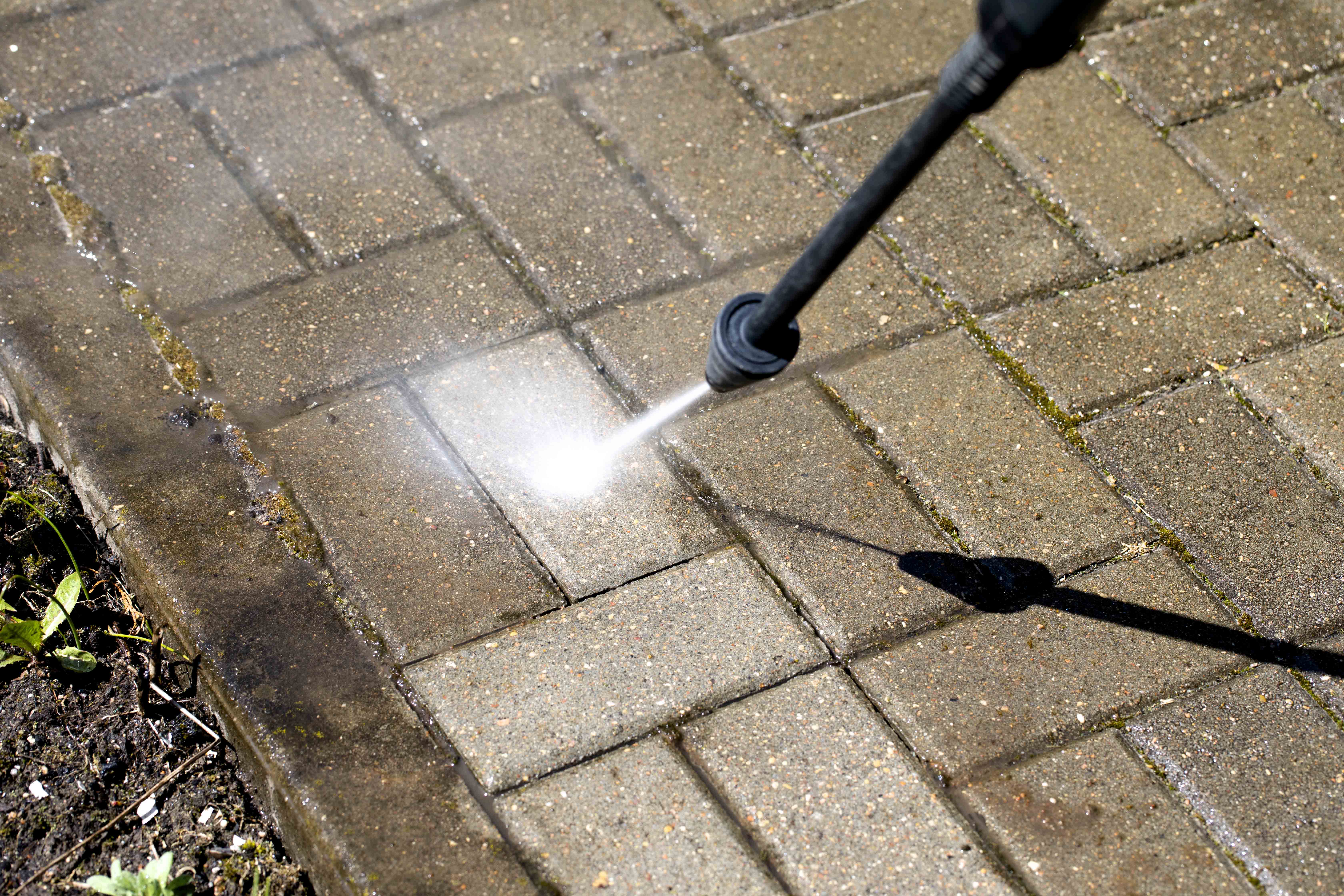 Power and Pressure Washing