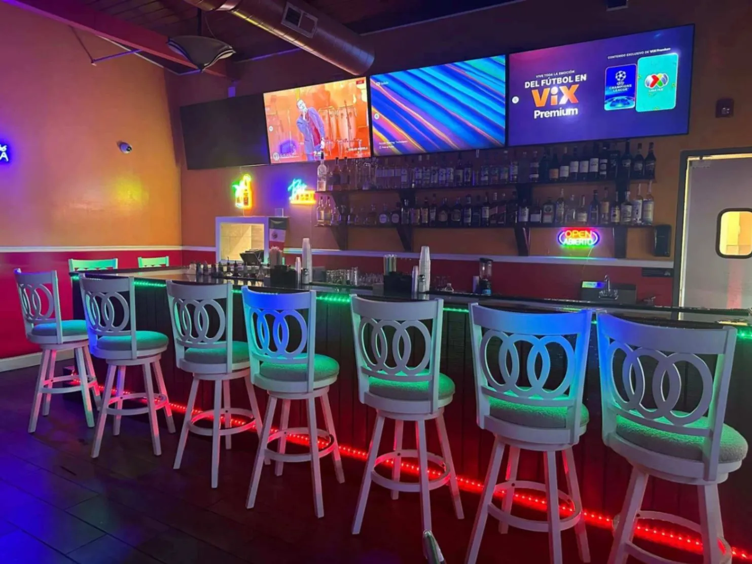 El Centenario Cantina