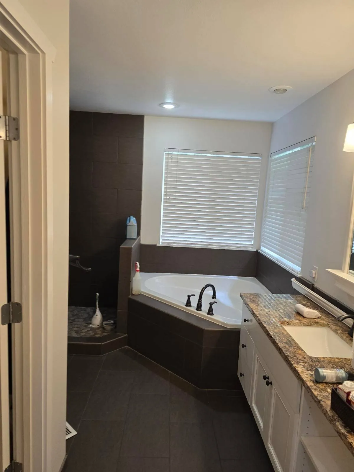 Gallery image 13