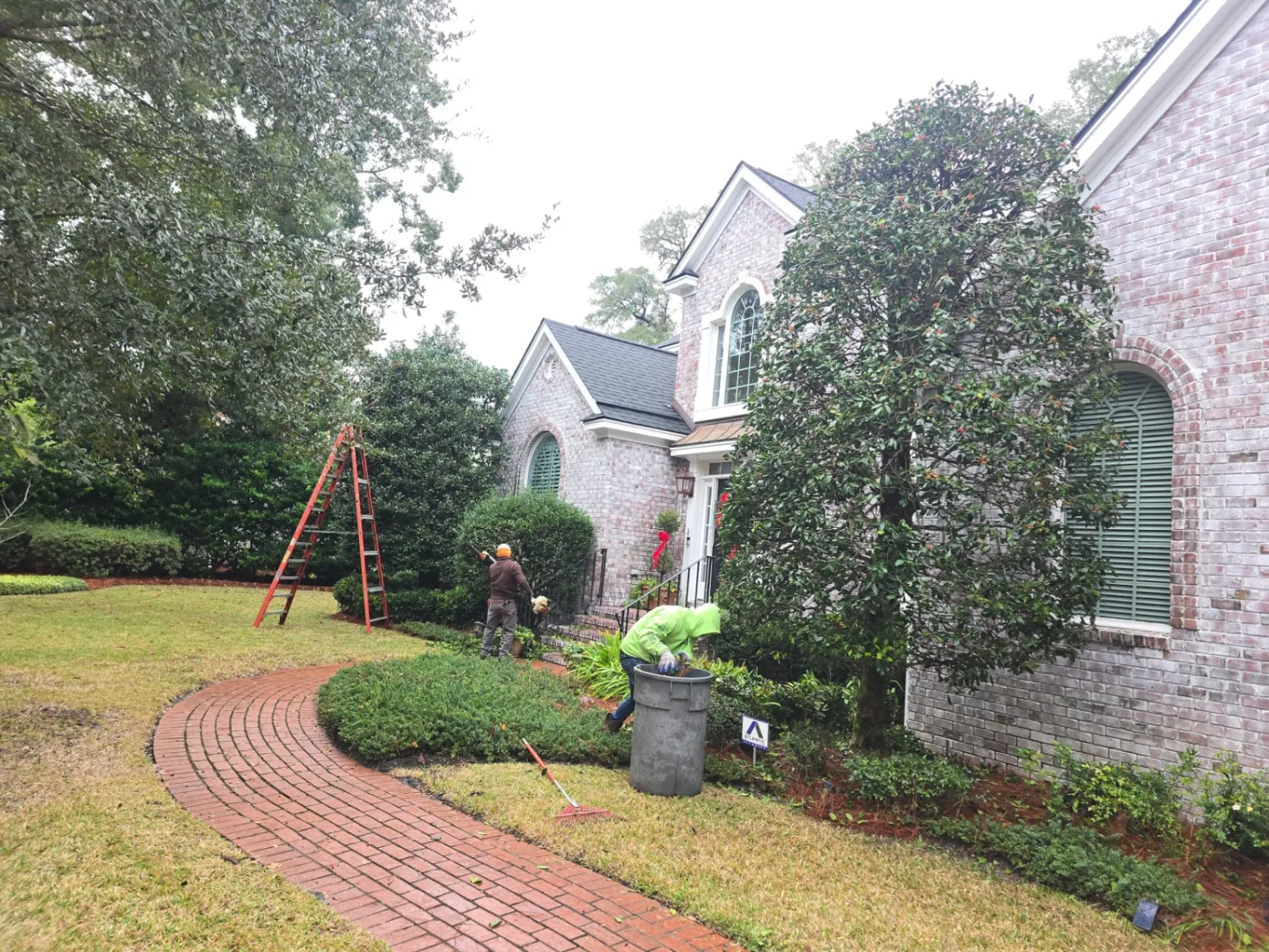 Roberts Landscaping LLC