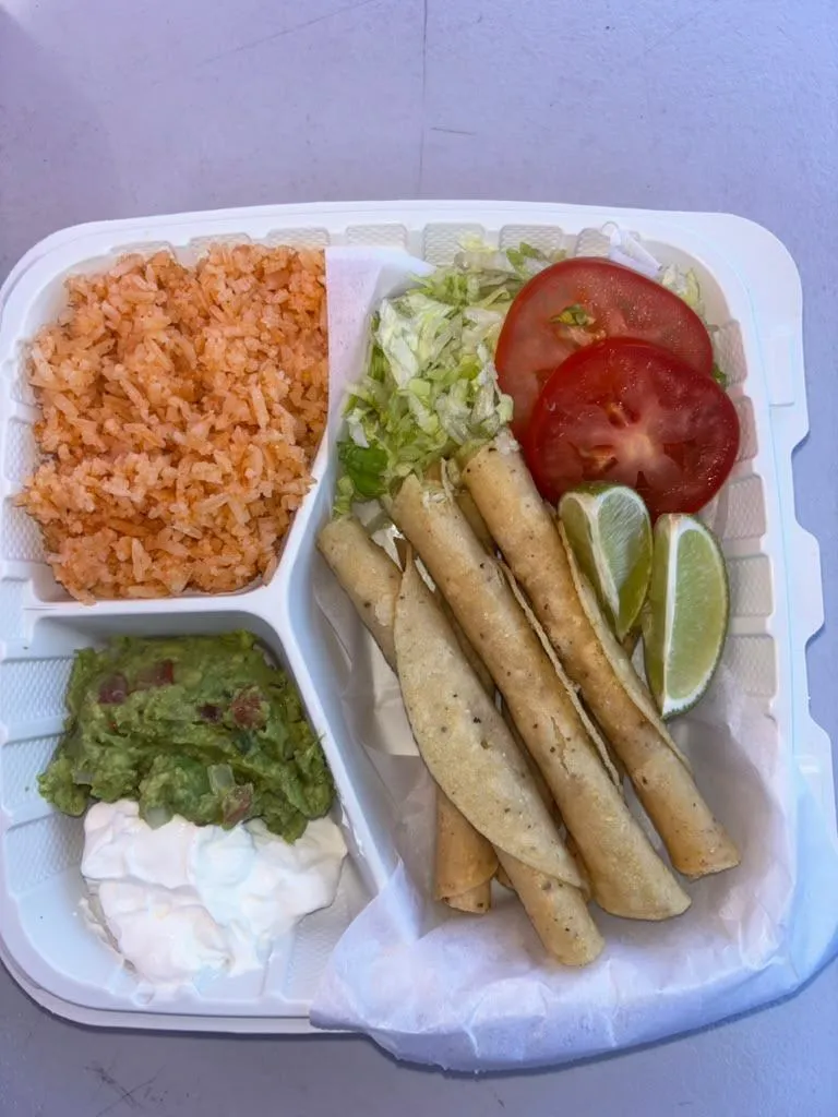 Flautas de Pollo Secas