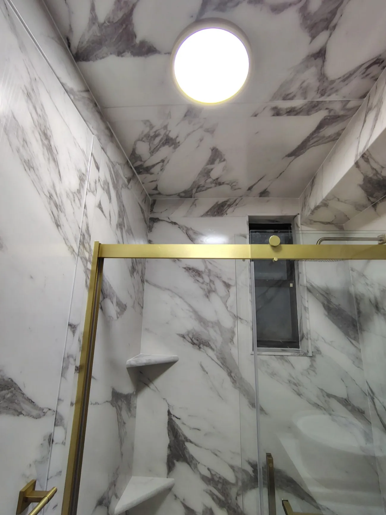 Gallery image 674