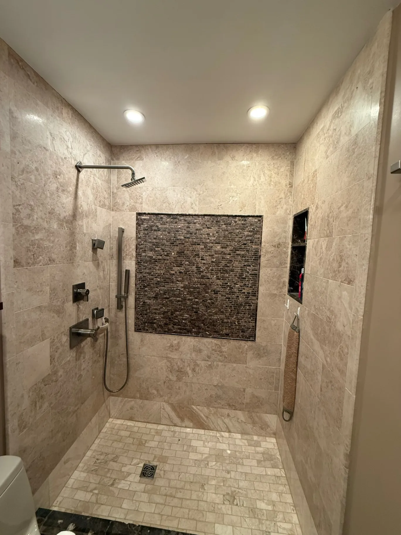 Gallery image 676