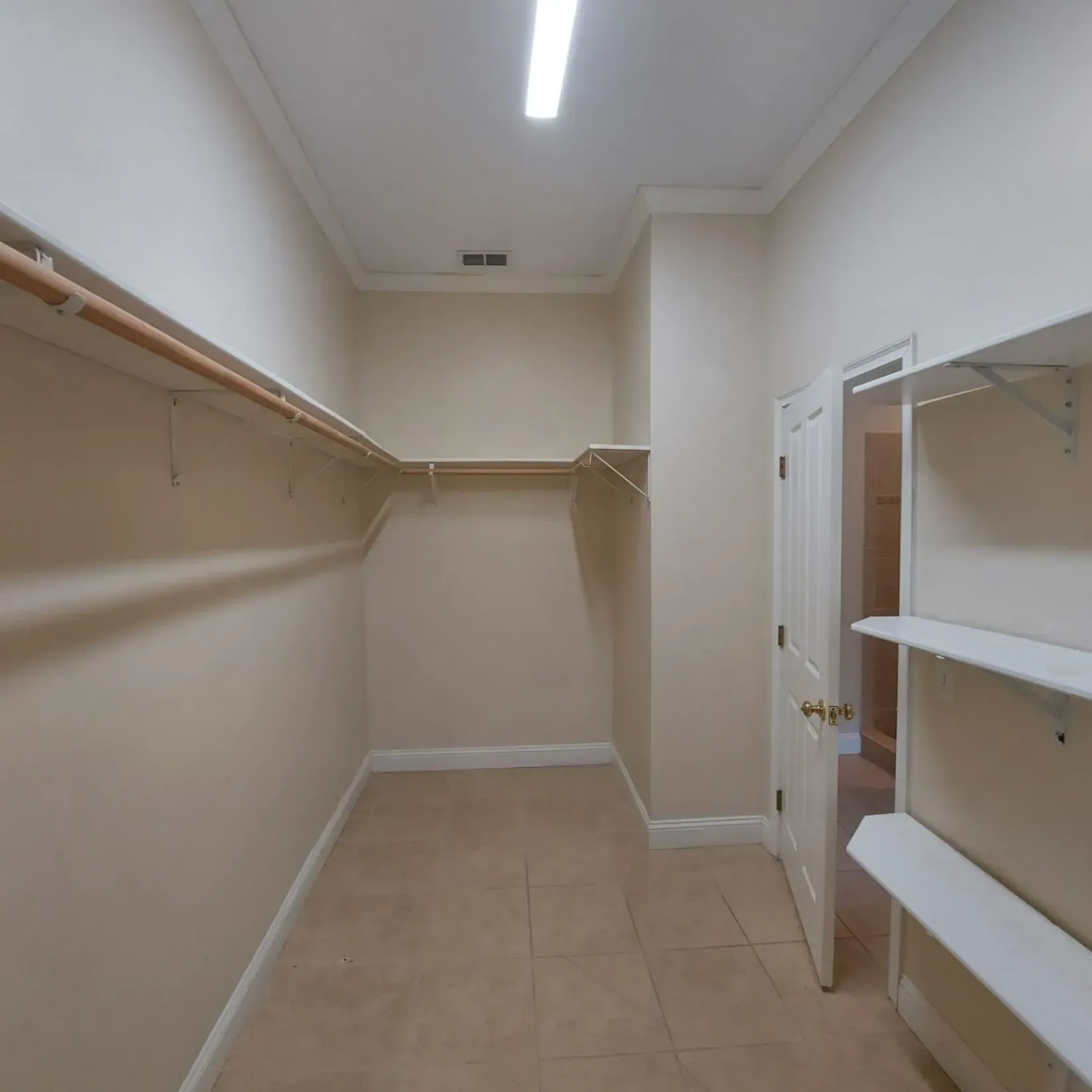 Gallery image 0