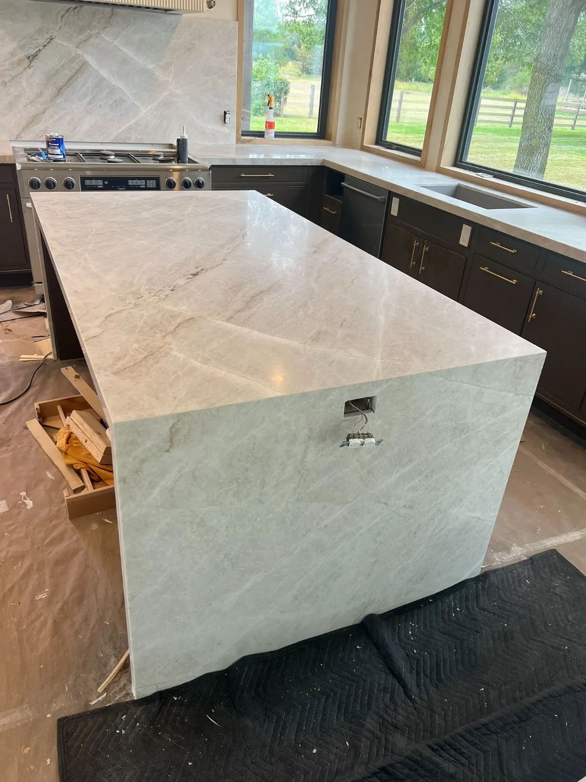 Counterstop Quartz installation