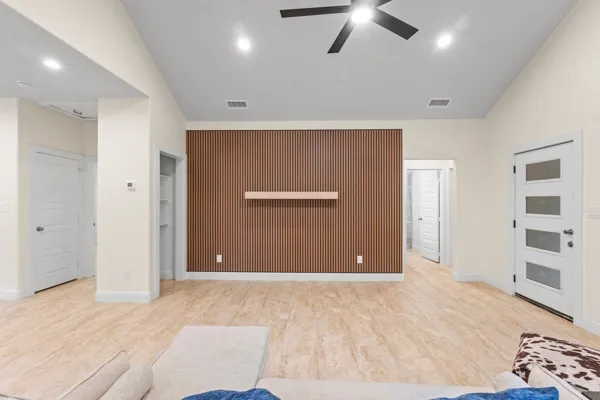 Gallery image 7