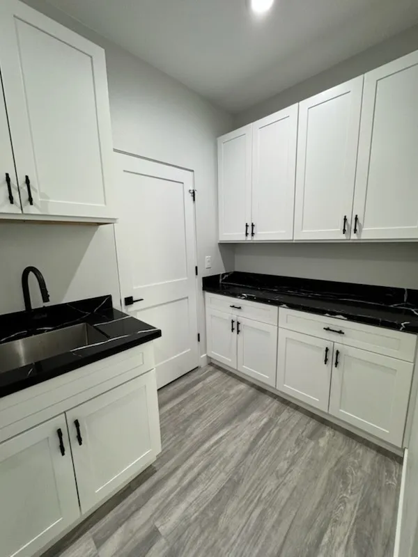 Gallery image 10
