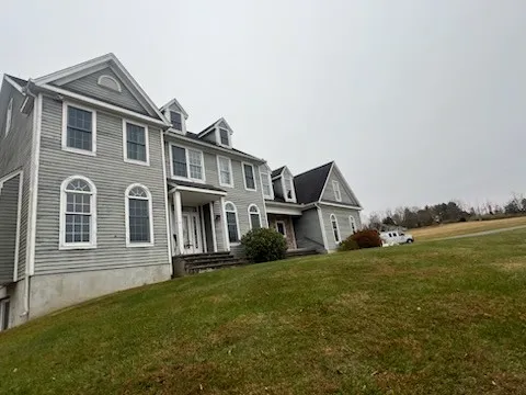 R Luis Construction LLC