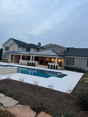 R Luis Construction LLC