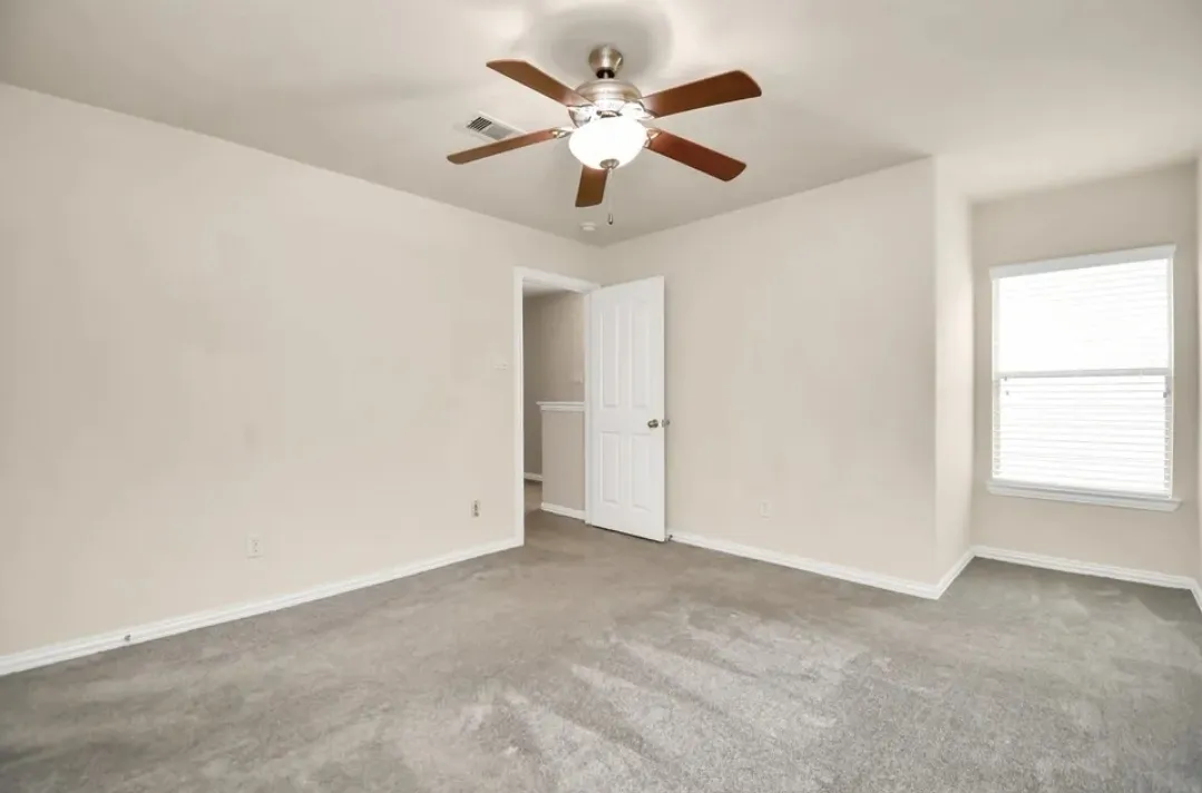 Gallery image 0
