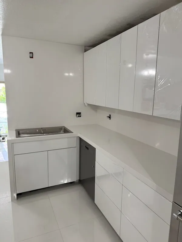 https://firebasestorage.googleapis.com/v0/b/genius-tech-crm.appspot.com/o/galleryClientes%2FLZS9LajfMwJFP1whPBWX%2FfotosCliente%2F1-Del%20Rey%20Countertops%20Inc%20(1).webp?alt=media&token=1ed8aa35-fdd0-41f7-88bd-9b0bf57d1c36