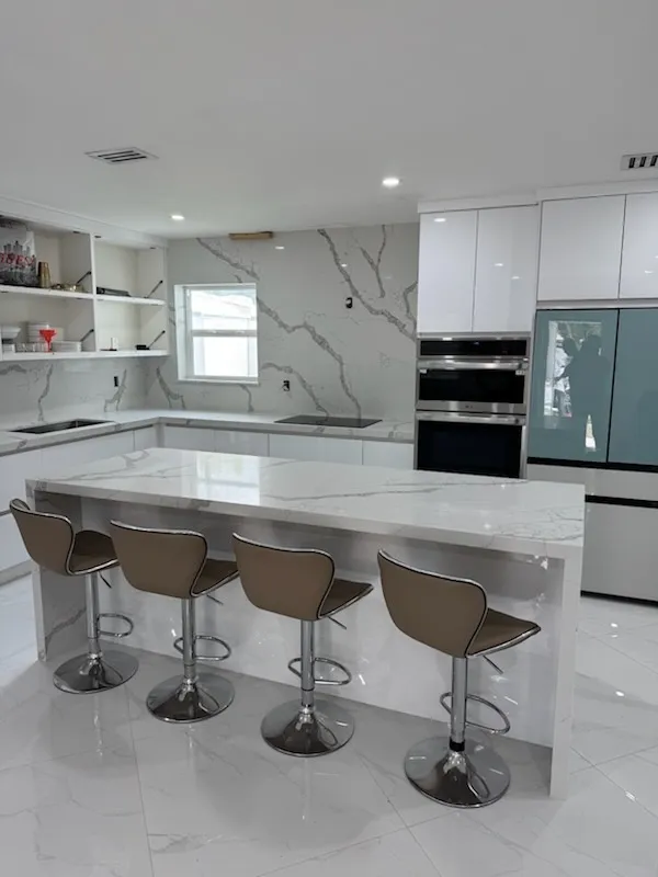 https://firebasestorage.googleapis.com/v0/b/genius-tech-crm.appspot.com/o/galleryClientes%2FLZS9LajfMwJFP1whPBWX%2FfotosCliente%2F2-Del%20Rey%20Countertops%20Inc%20(1).webp?alt=media&token=4ddbeda3-6dc4-4074-a8dd-f4bf9cc28491