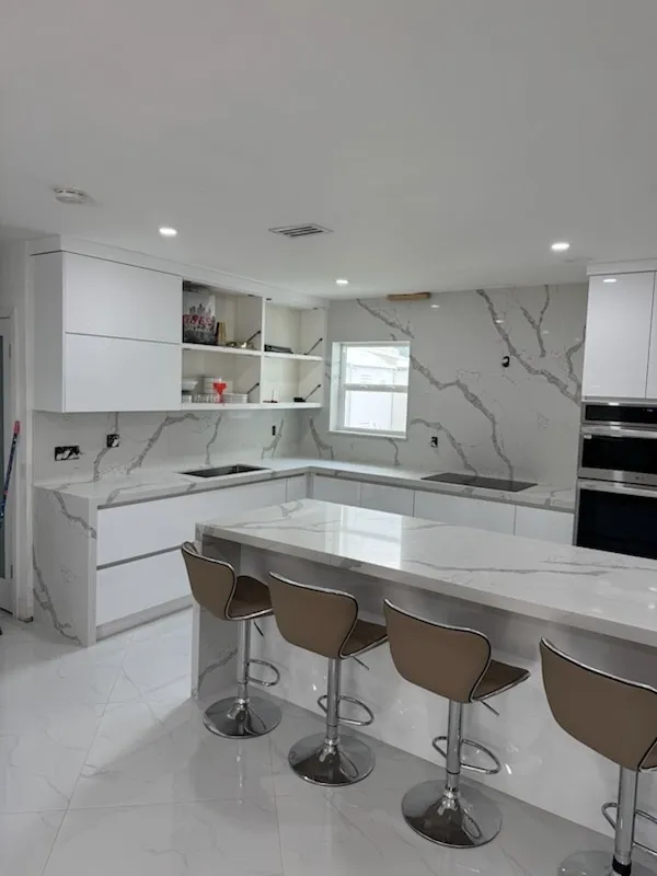 https://firebasestorage.googleapis.com/v0/b/genius-tech-crm.appspot.com/o/galleryClientes%2FLZS9LajfMwJFP1whPBWX%2FfotosCliente%2F2-Del%20Rey%20Countertops%20Inc%20(2).webp?alt=media&token=4061f1c0-fa2a-4cd5-922a-f454ffb91844