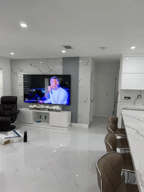 https://firebasestorage.googleapis.com/v0/b/genius-tech-crm.appspot.com/o/galleryClientes%2FLZS9LajfMwJFP1whPBWX%2FfotosCliente%2F2-Del%20Rey%20Countertops%20Inc%20(3).webp?alt=media&token=5b6a3f07-6bbd-4f22-a275-e8059fb7febe