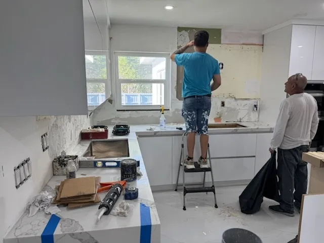 https://firebasestorage.googleapis.com/v0/b/genius-tech-crm.appspot.com/o/galleryClientes%2FLZS9LajfMwJFP1whPBWX%2FfotosCliente%2F2-Del%20Rey%20Countertops%20Inc%20(6).webp?alt=media&token=51fd6d43-c153-4e5b-b9ec-40399ab8af39