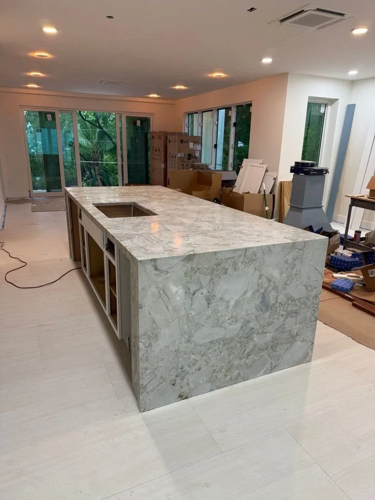 https://firebasestorage.googleapis.com/v0/b/genius-tech-crm.appspot.com/o/galleryClientes%2FLZS9LajfMwJFP1whPBWX%2FfotosCliente%2F3-Del%20Rey%20Countertops%20Inc%20(1).webp?alt=media&token=5eb46696-2dcf-4d9d-8f8f-9b8b69ef41a0