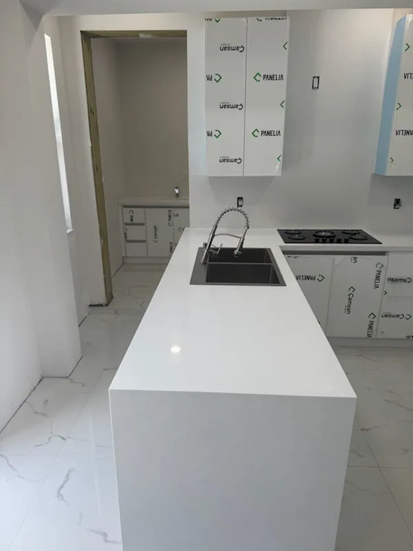 https://firebasestorage.googleapis.com/v0/b/genius-tech-crm.appspot.com/o/galleryClientes%2FLZS9LajfMwJFP1whPBWX%2FfotosCliente%2F5-Del%20Rey%20Countertops%20Inc%20(5).webp?alt=media&token=27791e42-81d5-4afa-b180-aa920c527bd3
