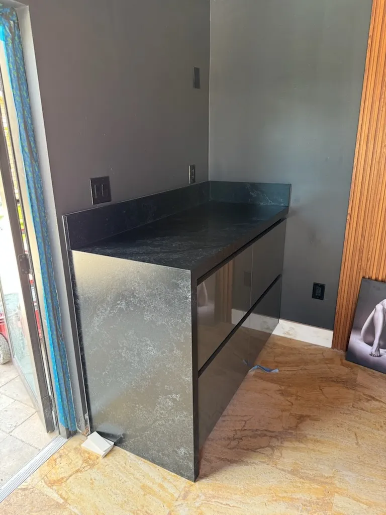 https://firebasestorage.googleapis.com/v0/b/genius-tech-crm.appspot.com/o/galleryClientes%2FLZS9LajfMwJFP1whPBWX%2FfotosCliente%2FDel%20Rey%20Countertop%20(11)-9318.webp?alt=media&token=43ba9d35-eb47-4e6b-8a0c-104923ad15d3