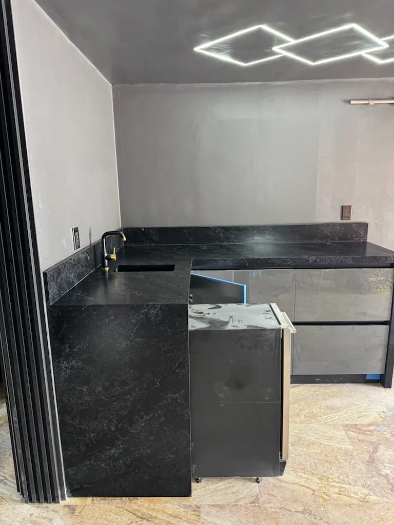 https://firebasestorage.googleapis.com/v0/b/genius-tech-crm.appspot.com/o/galleryClientes%2FLZS9LajfMwJFP1whPBWX%2FfotosCliente%2FDel%20Rey%20Countertop%20(14)-220.webp?alt=media&token=bc45f191-c4a0-4d96-8770-9f69684b1bac