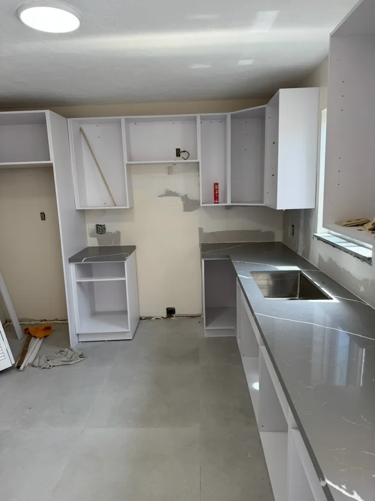 https://firebasestorage.googleapis.com/v0/b/genius-tech-crm.appspot.com/o/galleryClientes%2FLZS9LajfMwJFP1whPBWX%2FfotosCliente%2FDel%20Rey%20Countertop%20(3)-7875.webp?alt=media&token=419cc7c4-8474-46c5-b8dc-d66bb6b9c02d