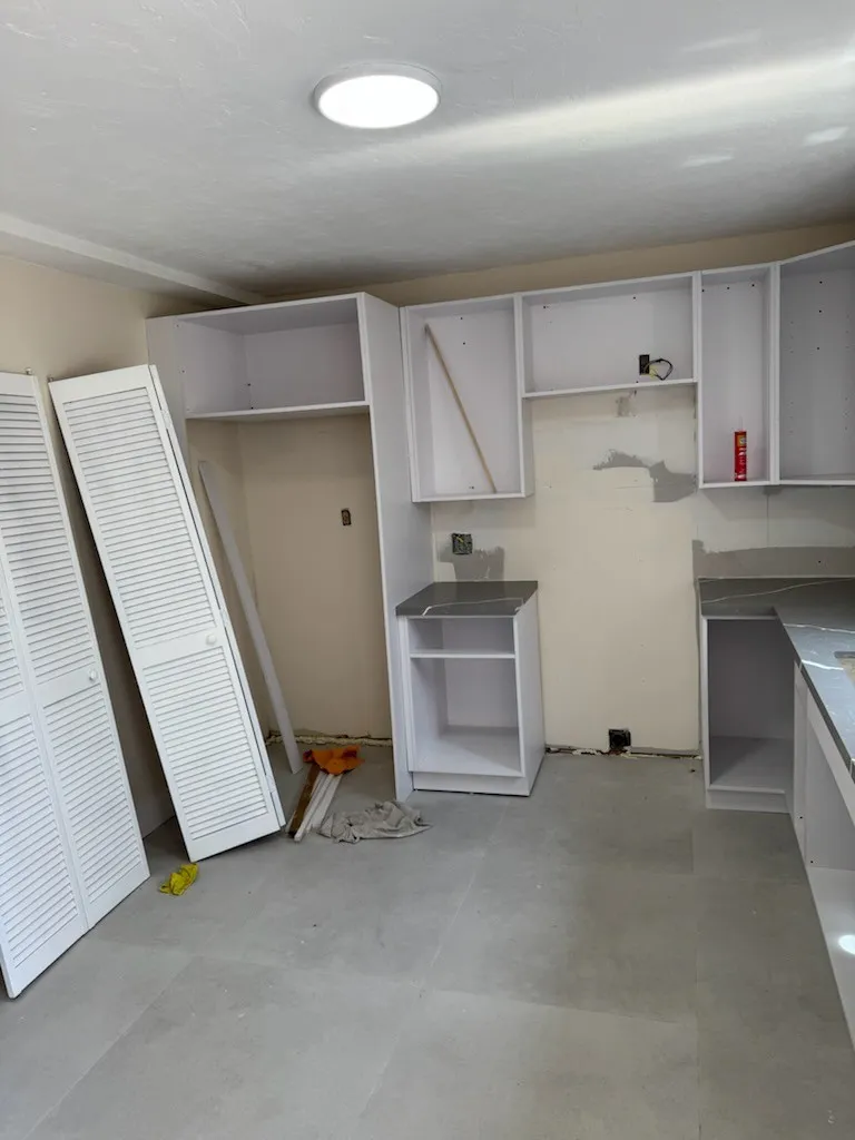 https://firebasestorage.googleapis.com/v0/b/genius-tech-crm.appspot.com/o/galleryClientes%2FLZS9LajfMwJFP1whPBWX%2FfotosCliente%2FDel%20Rey%20Countertop%20(4)-4369.webp?alt=media&token=b8eda019-3f25-424e-b0eb-f19f61f57087