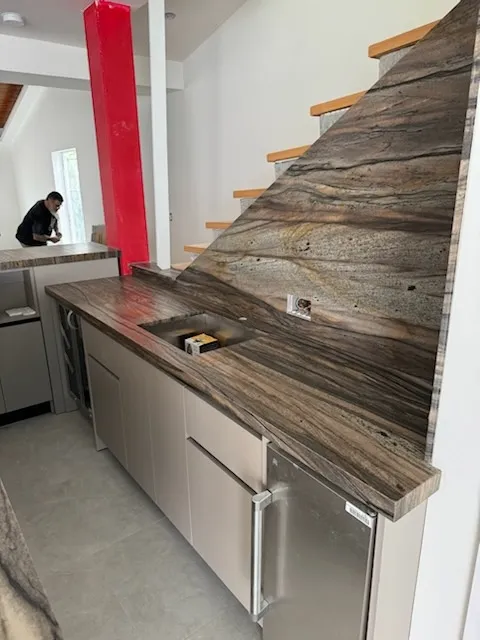 https://firebasestorage.googleapis.com/v0/b/genius-tech-crm.appspot.com/o/galleryClientes%2FLZS9LajfMwJFP1whPBWX%2FfotosCliente%2FDel%20Rey%20Countertops%20%20A%20(17).webp?alt=media&token=64b6ab9c-c94f-457b-a520-c7822c75b585