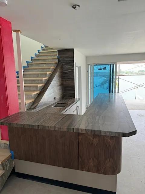 https://firebasestorage.googleapis.com/v0/b/genius-tech-crm.appspot.com/o/galleryClientes%2FLZS9LajfMwJFP1whPBWX%2FfotosCliente%2FDel%20Rey%20Countertops%20%20A%20(18).webp?alt=media&token=0182874d-28cb-4c95-9173-08ab343f6b7b