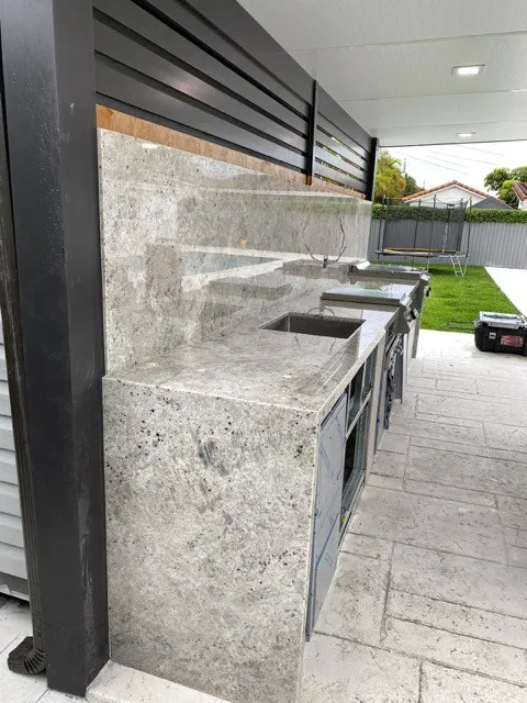 https://firebasestorage.googleapis.com/v0/b/genius-tech-crm.appspot.com/o/galleryClientes%2FLZS9LajfMwJFP1whPBWX%2FfotosCliente%2FDel%20Rey%20Countertops%20%20A%20(19).webp?alt=media&token=6076eb14-e2b9-41c2-bb74-f8035df8793b