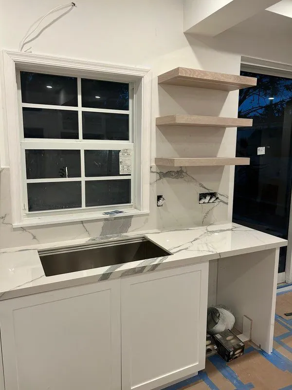 https://firebasestorage.googleapis.com/v0/b/genius-tech-crm.appspot.com/o/galleryClientes%2FLZS9LajfMwJFP1whPBWX%2FfotosCliente%2FDel%20Rey%20Countertops%20%20A%20(35).webp?alt=media&token=8b40a105-49c7-4420-97a5-984268ef2e18