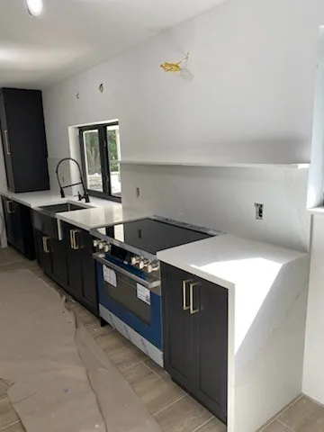 https://firebasestorage.googleapis.com/v0/b/genius-tech-crm.appspot.com/o/galleryClientes%2FLZS9LajfMwJFP1whPBWX%2FfotosCliente%2FDel%20Rey%20Countertops%20%20A%20(58).webp?alt=media&token=68fef564-8fb5-461c-963e-51d4869ab13a