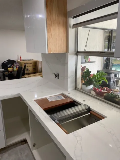 https://firebasestorage.googleapis.com/v0/b/genius-tech-crm.appspot.com/o/galleryClientes%2FLZS9LajfMwJFP1whPBWX%2FfotosCliente%2FDel%20Rey%20Countertops%20%20A%20(70).webp?alt=media&token=9bec3e03-80e0-4be1-93be-649e3f998610