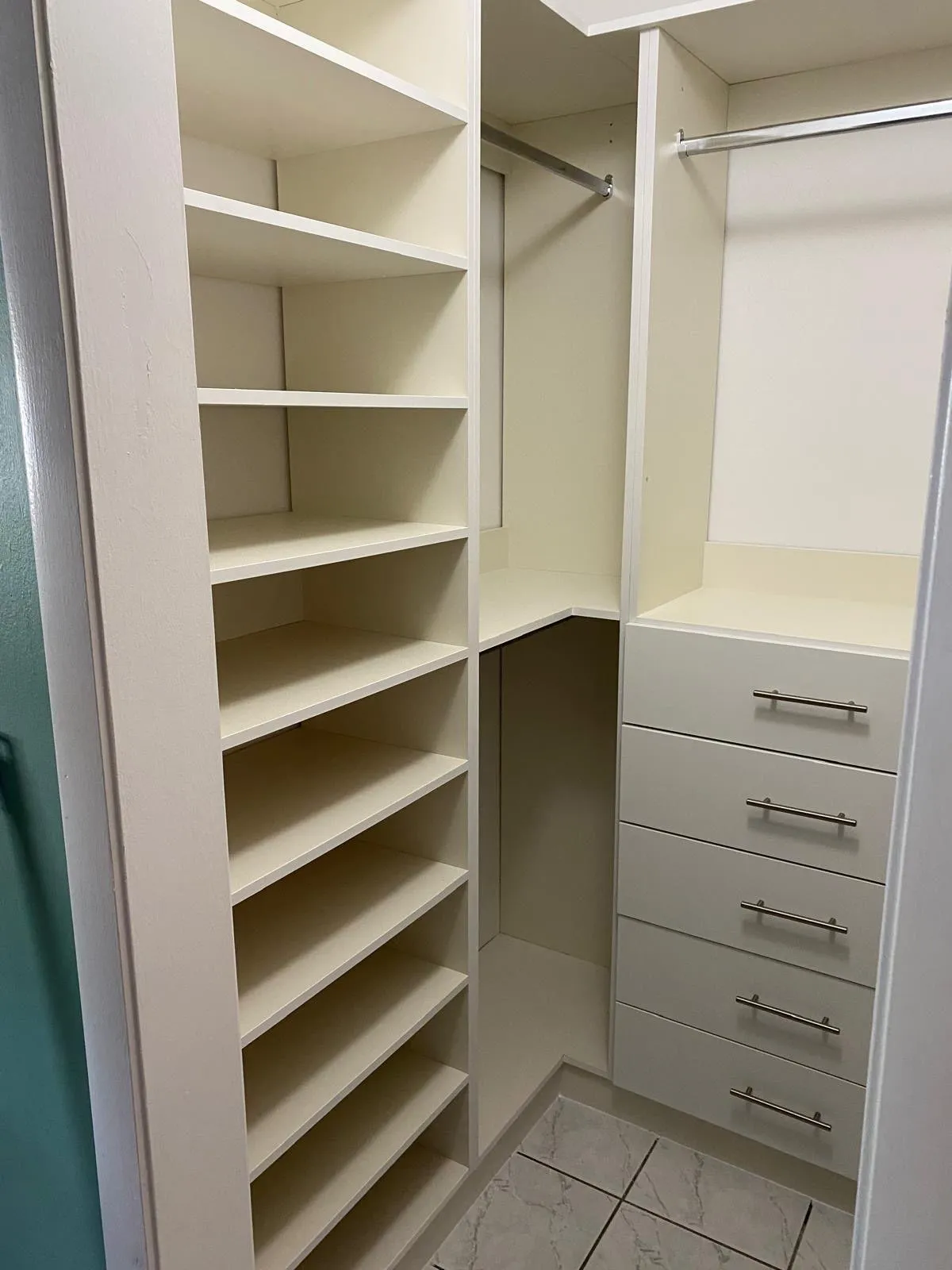 https://firebasestorage.googleapis.com/v0/b/genius-tech-crm.appspot.com/o/galleryClientes%2FLZS9LajfMwJFP1whPBWX%2FfotosCliente%2FDel%20Rey%20Countertops%20B%20(20).webp?alt=media&token=daadf421-6361-424d-86a6-840f9c1826f3