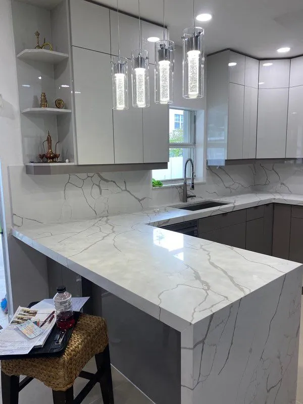 https://firebasestorage.googleapis.com/v0/b/genius-tech-crm.appspot.com/o/galleryClientes%2FLZS9LajfMwJFP1whPBWX%2FfotosCliente%2FDel%20Rey%20Countertops%20B%20(27).webp?alt=media&token=28c9548c-5175-46fe-9a82-f465d262b4c3