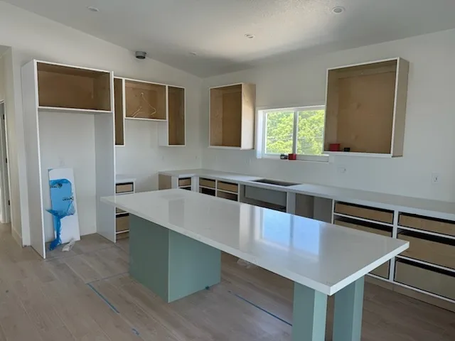 https://firebasestorage.googleapis.com/v0/b/genius-tech-crm.appspot.com/o/galleryClientes%2FLZS9LajfMwJFP1whPBWX%2FfotosCliente%2FDel%20Rey%20Countertops%20B%20(43).webp?alt=media&token=3add265c-e85c-4598-bd37-cf0a31c0f30b
