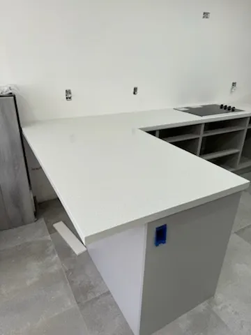 https://firebasestorage.googleapis.com/v0/b/genius-tech-crm.appspot.com/o/galleryClientes%2FLZS9LajfMwJFP1whPBWX%2FfotosCliente%2FDel%20Rey%20Countertops%20B%20(5).webp?alt=media&token=bb581874-a56d-43eb-8c4c-4af079a4dbc2