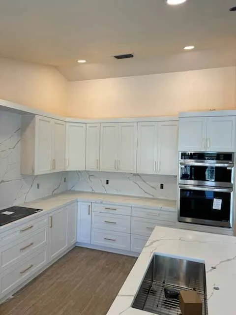 https://firebasestorage.googleapis.com/v0/b/genius-tech-crm.appspot.com/o/galleryClientes%2FLZS9LajfMwJFP1whPBWX%2FfotosCliente%2FDel%20Rey%20Countertops%20Fots%20RT%20(37).webp?alt=media&token=d482f6c3-ddb9-4c3a-b2ed-18956bc40fa5