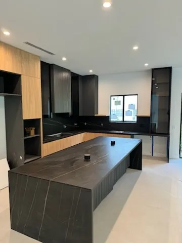 https://firebasestorage.googleapis.com/v0/b/genius-tech-crm.appspot.com/o/galleryClientes%2FLZS9LajfMwJFP1whPBWX%2FfotosCliente%2FDel%20Rey%20Countertops%20I%20(17).webp?alt=media&token=68d6ffce-6428-437a-8bee-96cb706eb328