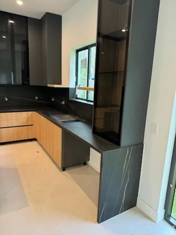 https://firebasestorage.googleapis.com/v0/b/genius-tech-crm.appspot.com/o/galleryClientes%2FLZS9LajfMwJFP1whPBWX%2FfotosCliente%2FDel%20Rey%20Countertops%20I%20(22).webp?alt=media&token=df123bf6-78ea-4753-92c6-7d8a2b8a67b5