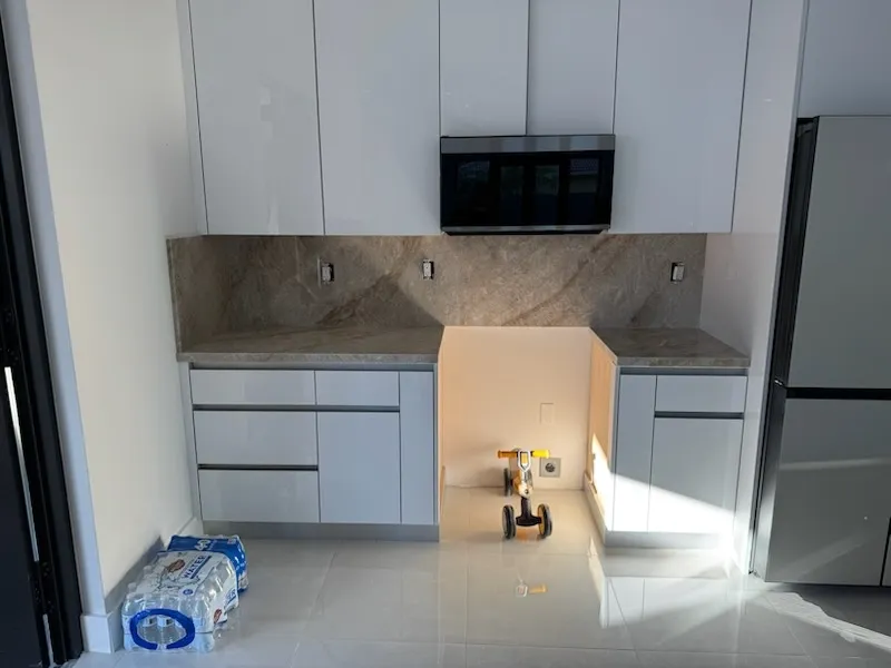 https://firebasestorage.googleapis.com/v0/b/genius-tech-crm.appspot.com/o/galleryClientes%2FLZS9LajfMwJFP1whPBWX%2FfotosCliente%2FDel%20Rey%20Countertops%20Inc%20ft%20(12).webp?alt=media&token=1306953b-6708-4ebe-b840-2273af989d93