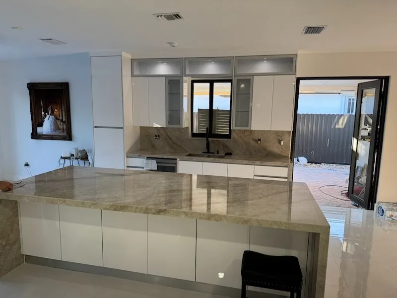 https://firebasestorage.googleapis.com/v0/b/genius-tech-crm.appspot.com/o/galleryClientes%2FLZS9LajfMwJFP1whPBWX%2FfotosCliente%2FDel%20Rey%20Countertops%20Inc%20ft%20(17).webp?alt=media&token=911ceec6-db47-47f2-b850-53225db3baeb