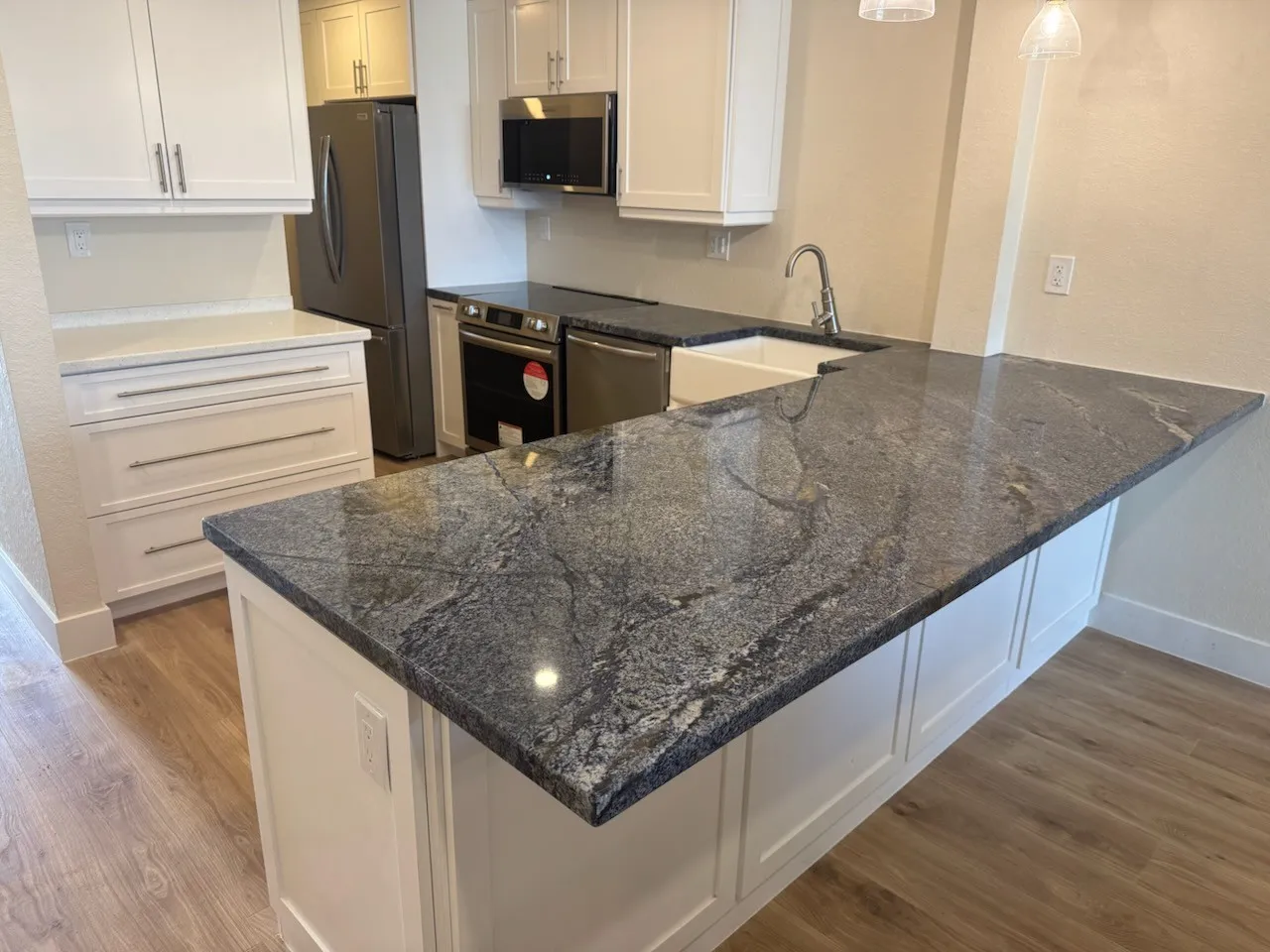 https://firebasestorage.googleapis.com/v0/b/genius-tech-crm.appspot.com/o/galleryClientes%2FLZS9LajfMwJFP1whPBWX%2FfotosCliente%2FDel%20Rey%20Countertops%20Inc%20ft%20(9).webp?alt=media&token=4ccb4817-ae79-4985-8a01-dcac34d85769