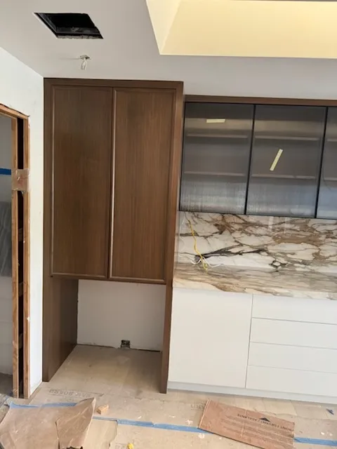 https://firebasestorage.googleapis.com/v0/b/genius-tech-crm.appspot.com/o/galleryClientes%2FLZS9LajfMwJFP1whPBWX%2FfotosCliente%2FDel%20Rey%20Countertops%20Inc%20ftrs%20(3).webp?alt=media&token=f9fb63a7-abc8-41e2-8c94-d948ea5cc21c