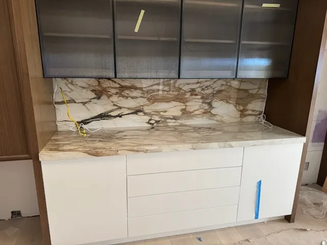 https://firebasestorage.googleapis.com/v0/b/genius-tech-crm.appspot.com/o/galleryClientes%2FLZS9LajfMwJFP1whPBWX%2FfotosCliente%2FDel%20Rey%20Countertops%20Inc%20ftrs%20(4).webp?alt=media&token=269b0879-6bf1-4e35-b113-db8160c68083