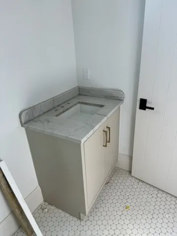 https://firebasestorage.googleapis.com/v0/b/genius-tech-crm.appspot.com/o/galleryClientes%2FLZS9LajfMwJFP1whPBWX%2FfotosCliente%2FDel%20Rey%20Countertops%20Ix%20(12).webp?alt=media&token=88163053-314a-4f10-958d-ba4bb8d61941
