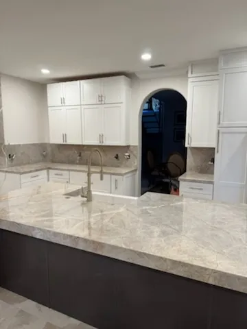https://firebasestorage.googleapis.com/v0/b/genius-tech-crm.appspot.com/o/galleryClientes%2FLZS9LajfMwJFP1whPBWX%2FfotosCliente%2FDel%20Rey%20Countertops%20fts%20(13).webp?alt=media&token=1b083760-f911-435e-be4c-e946871c30e4