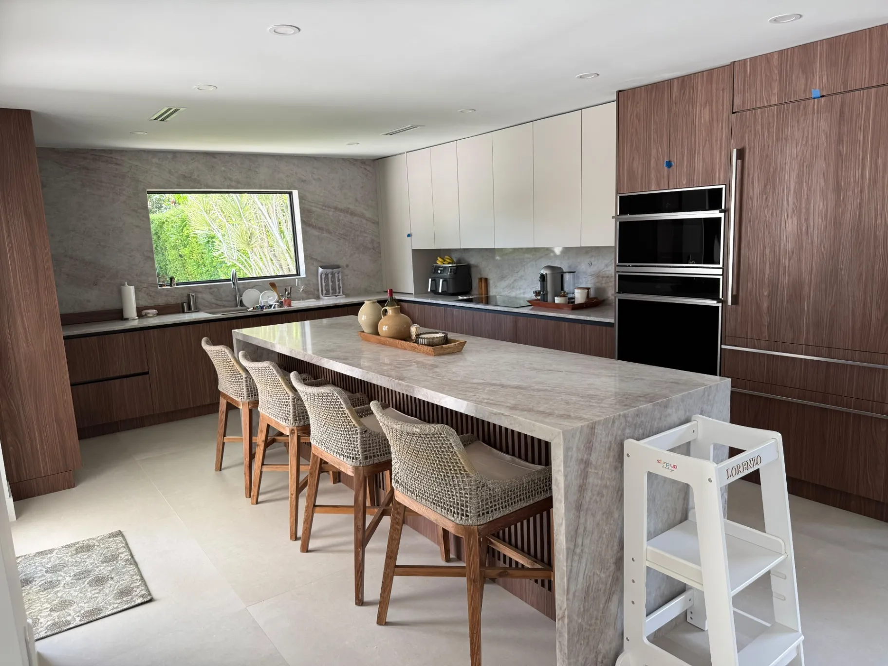 Gallery image 794
