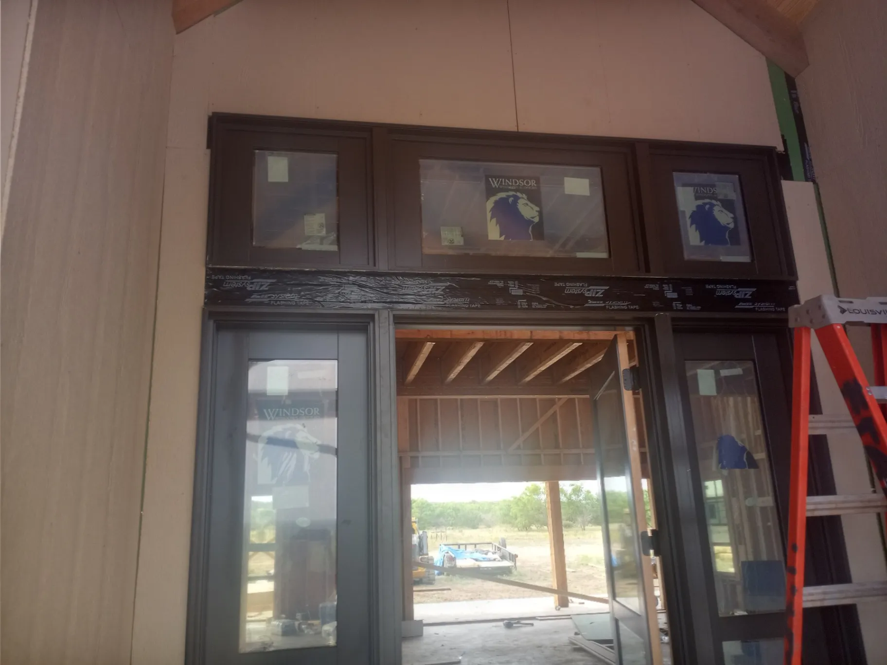 Gallery image 12