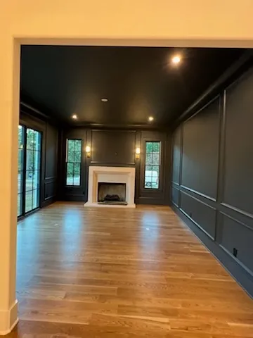 Gallery image 12